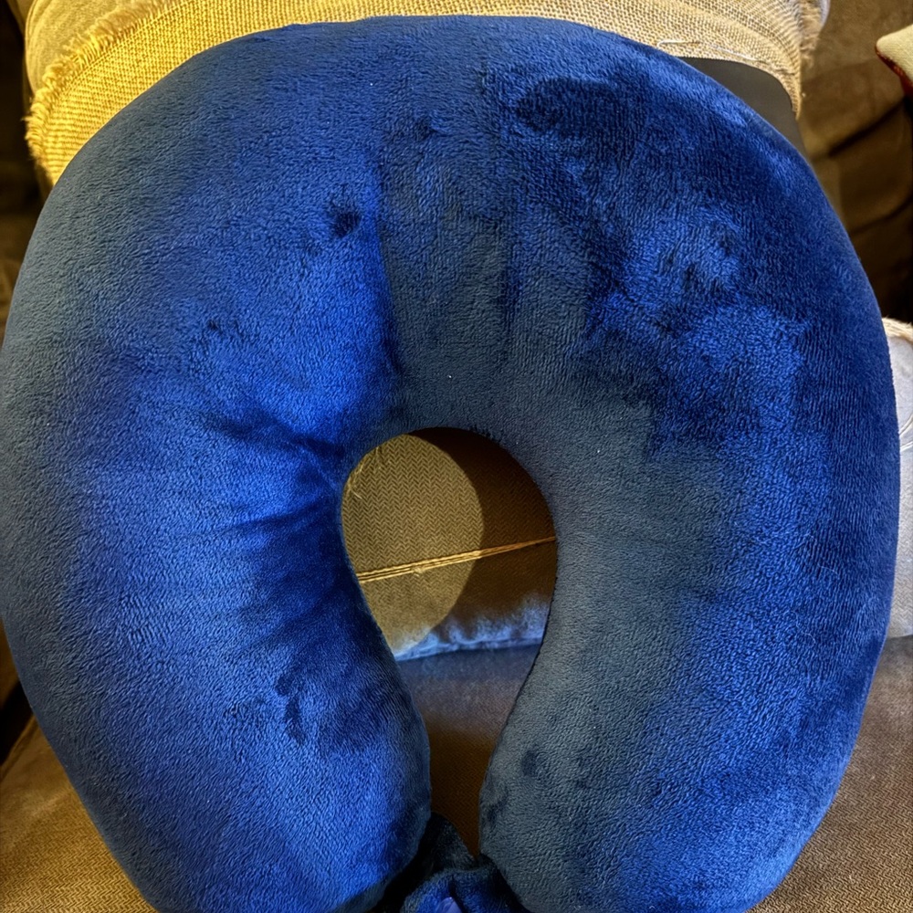 COPY - Memory Foam Neck Travel Pillow w/ SnapOn High Density U-Shape